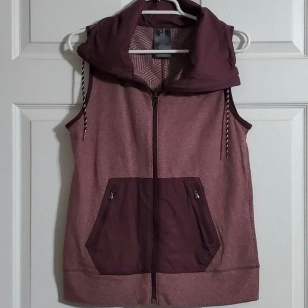 Under Armour Womens Sleeveless Collared Full Zip Outdoor Vest Burgundy Sz Small